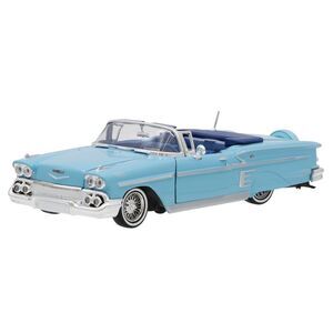 Motormax 1958 Chevrolet Impala Light Blue 1:24 Scale Diecast Car